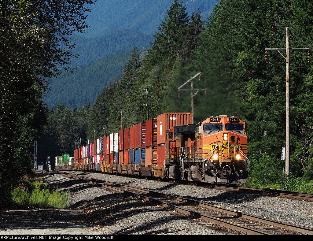 BNSF 4017